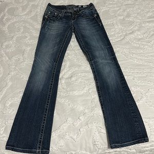 Miss me jeans. Only worn once.